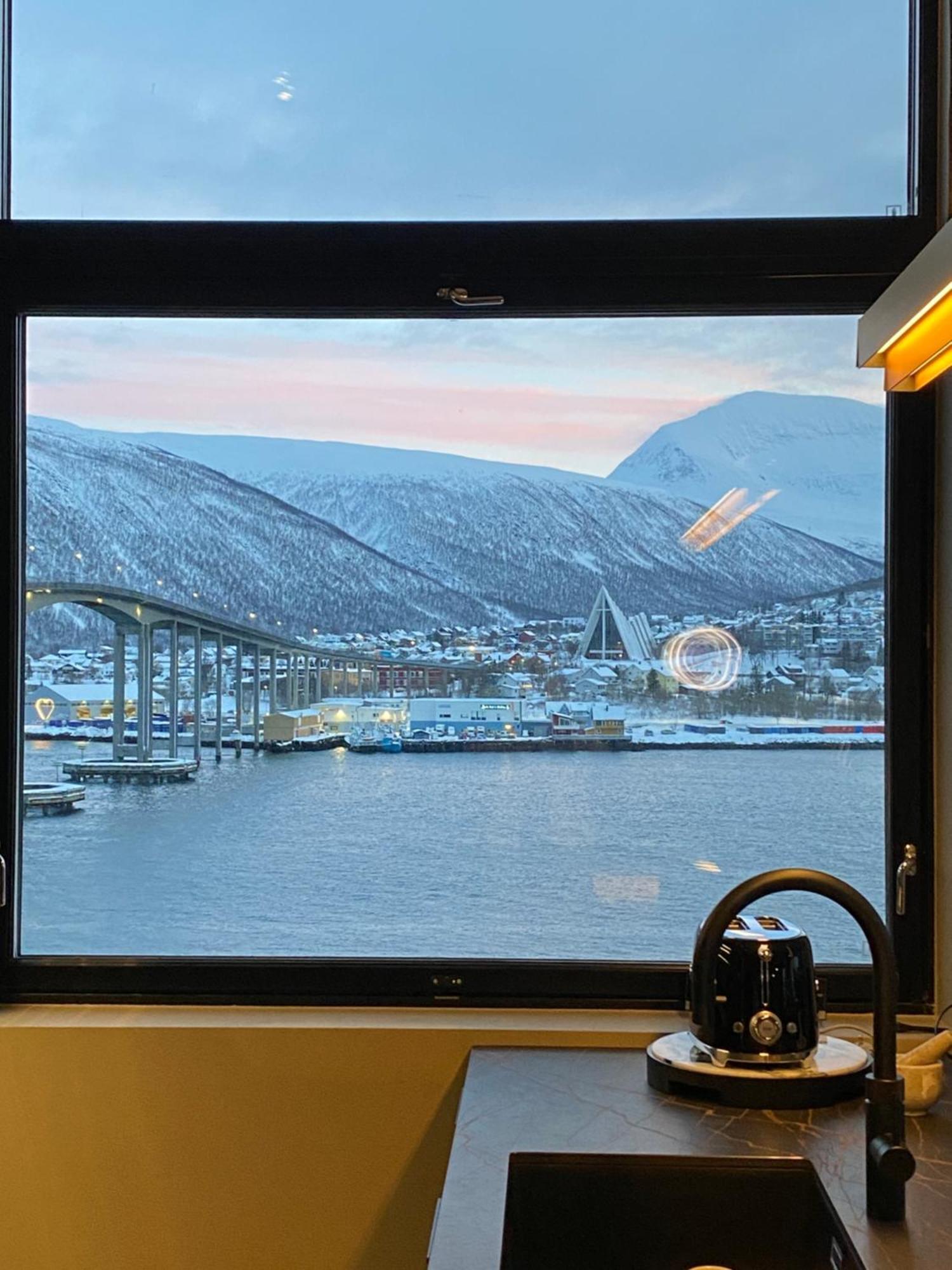 Vindlys Luxury Penthouse Apartment Tromsø Extérieur photo