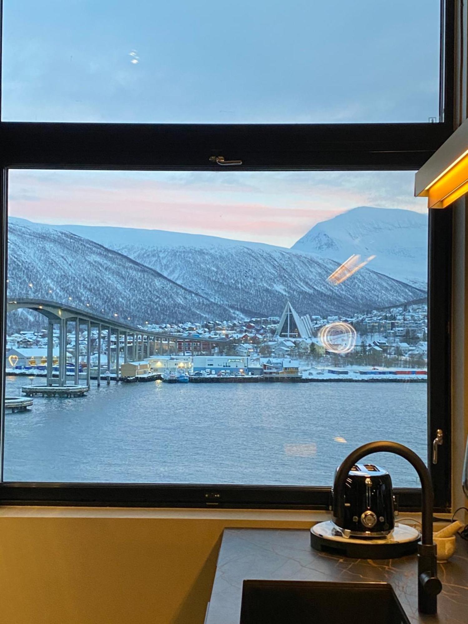 Vindlys Luxury Penthouse Apartment Tromsø Extérieur photo