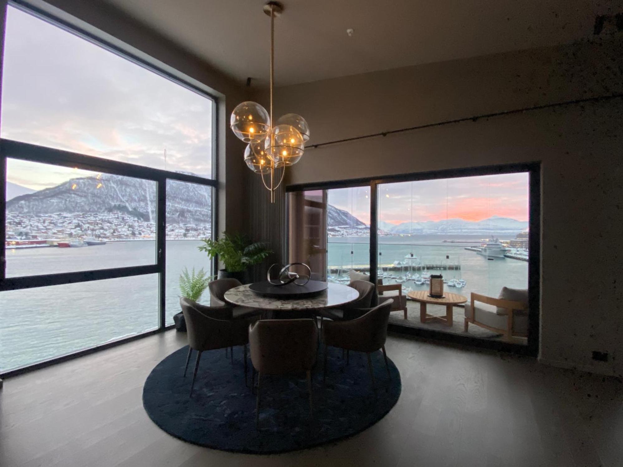 Vindlys Luxury Penthouse Apartment Tromsø Extérieur photo