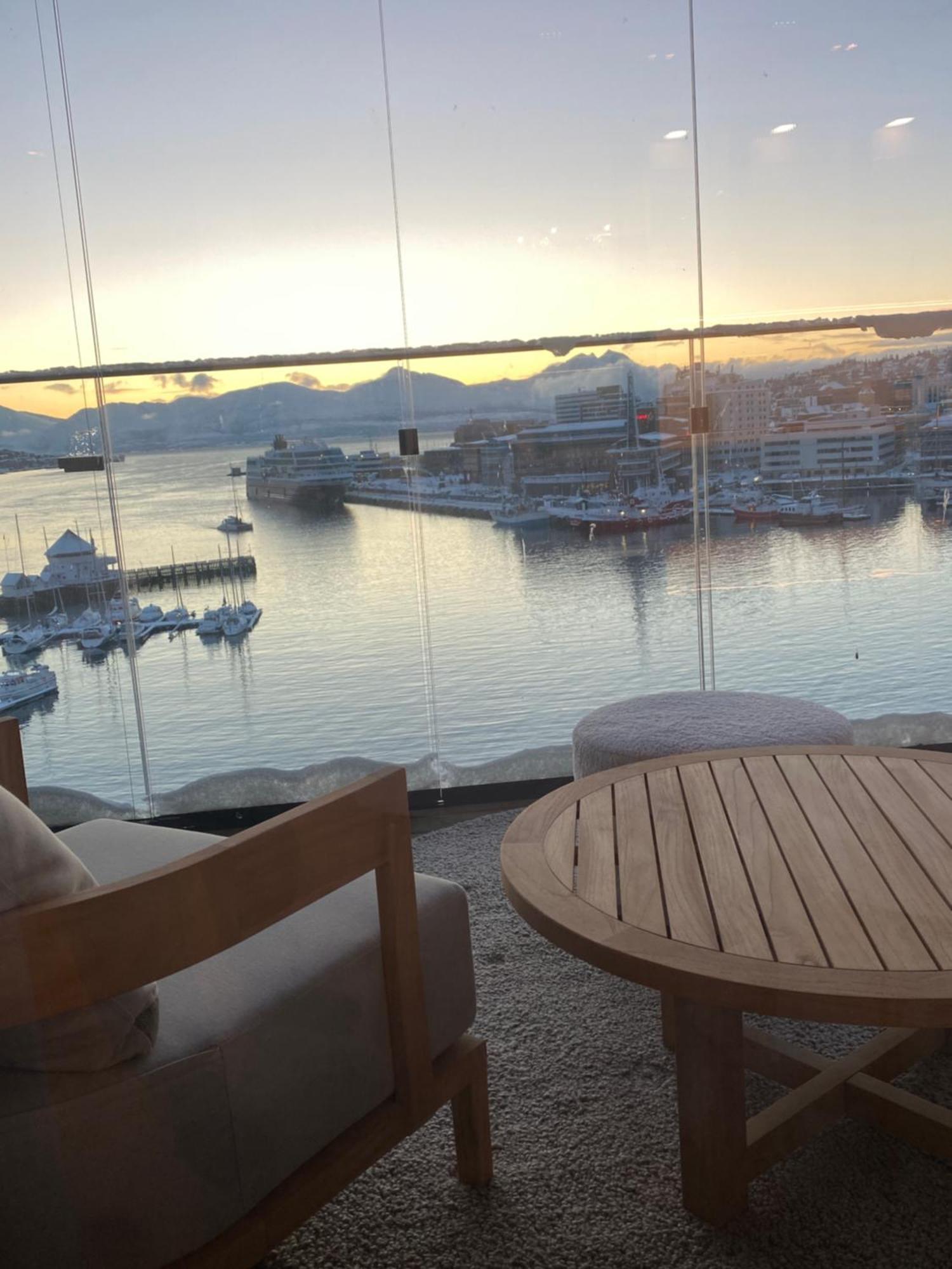 Vindlys Luxury Penthouse Apartment Tromsø Extérieur photo